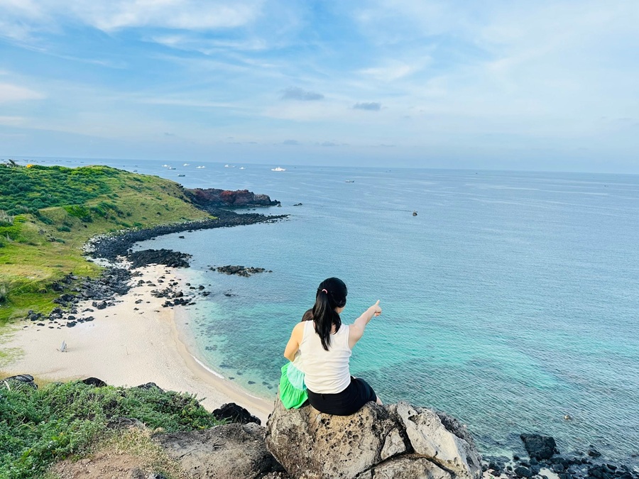 Cột Cờ – Dốc Phượt Đảo Phú Quý | Điểm Check-in Đẹp Không Thể Bỏ Lỡ